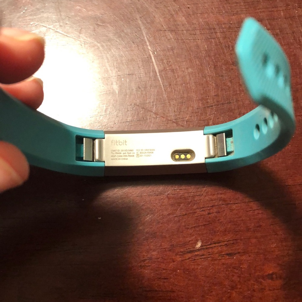 Fitbit Alta - Picture 3 of 6